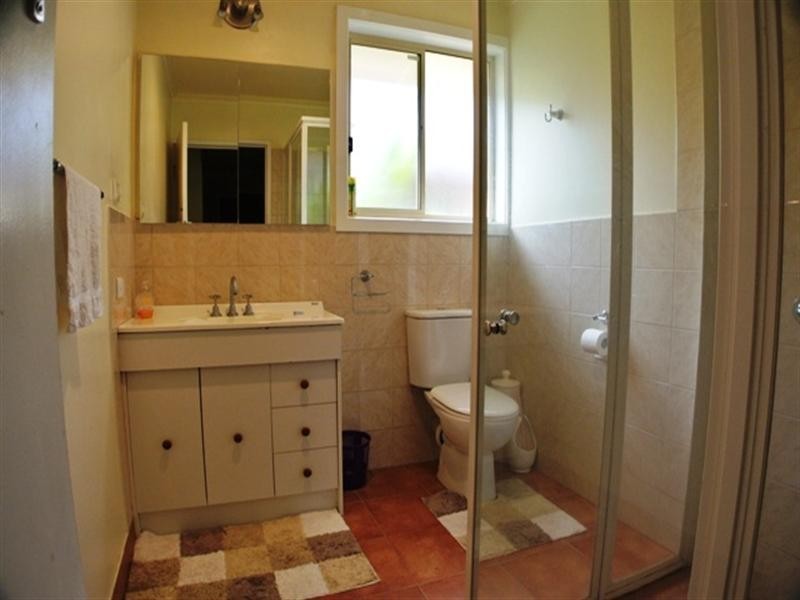 4 Sandowen Avenue, Burwood East VIC 3151