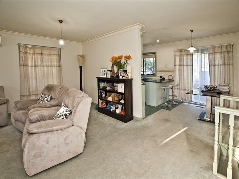 8 Cora Court, Mount Waverley VIC 3149