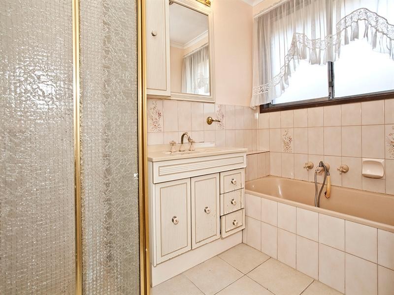 12 Andelana Avenue, Wheelers Hill VIC 3150