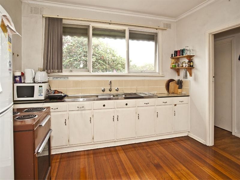 4 Cumming Street, Burwood VIC 3125