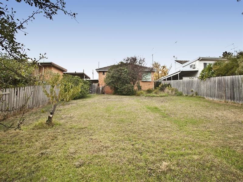 4 Cumming Street, Burwood VIC 3125