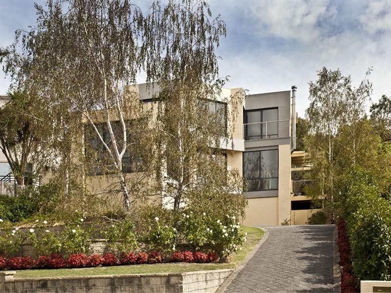 13 Strathconnan Place, Wheelers Hill VIC 3150