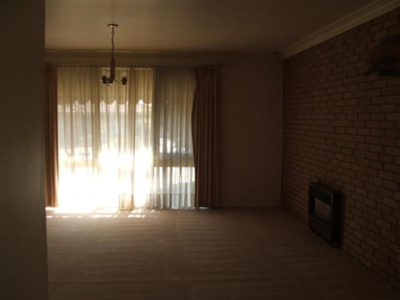 6 Fernvale Crescent, Wheelers Hill VIC 3150