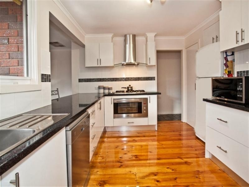 7 Gainsborough Avenue, Wheelers Hill VIC 3150