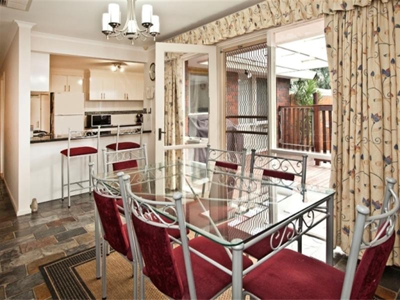 7 Gainsborough Avenue, Wheelers Hill VIC 3150