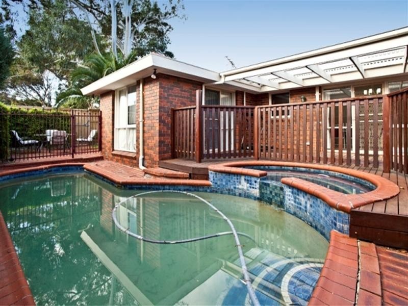 7 Gainsborough Avenue, Wheelers Hill VIC 3150