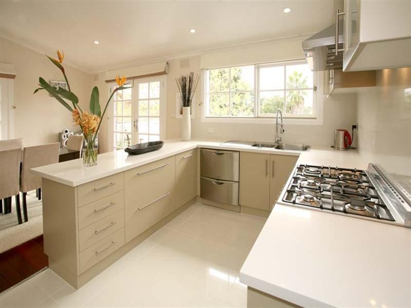 20 Bramley Crescent, Wheelers Hill VIC 3150