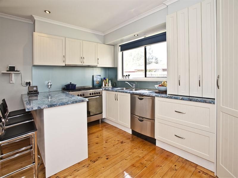 38 Excalibur Avenue, Glen Waverley VIC 3150