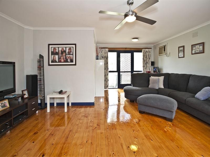 38 Excalibur Avenue, Glen Waverley VIC 3150