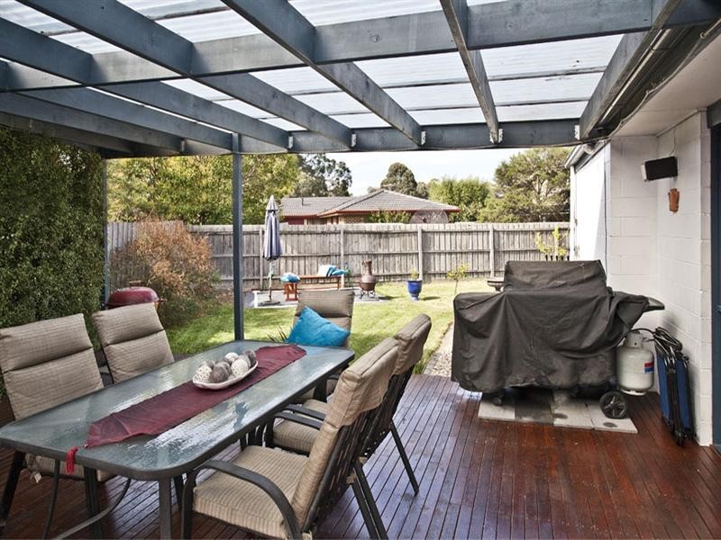 38 Excalibur Avenue, Glen Waverley VIC 3150