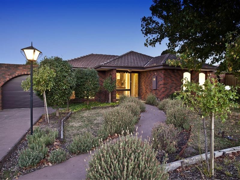 46 Rawdon Hill Drive, Dandenong North VIC 3175