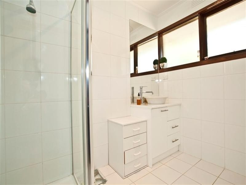 82 Leeds Road, Mount Waverley VIC 3149