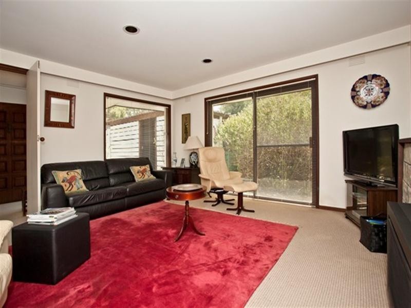 82 Leeds Road, Mount Waverley VIC 3149