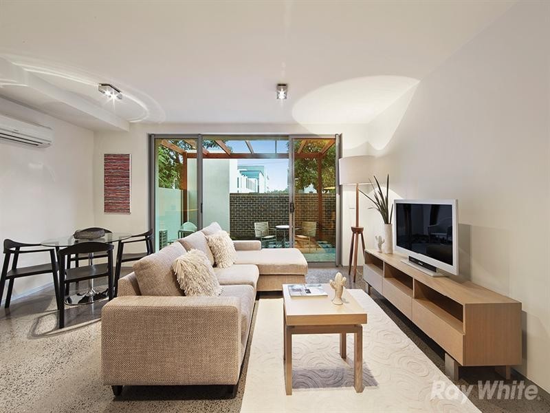 1/24 Bogong Avenue, Glen Waverley VIC 3150