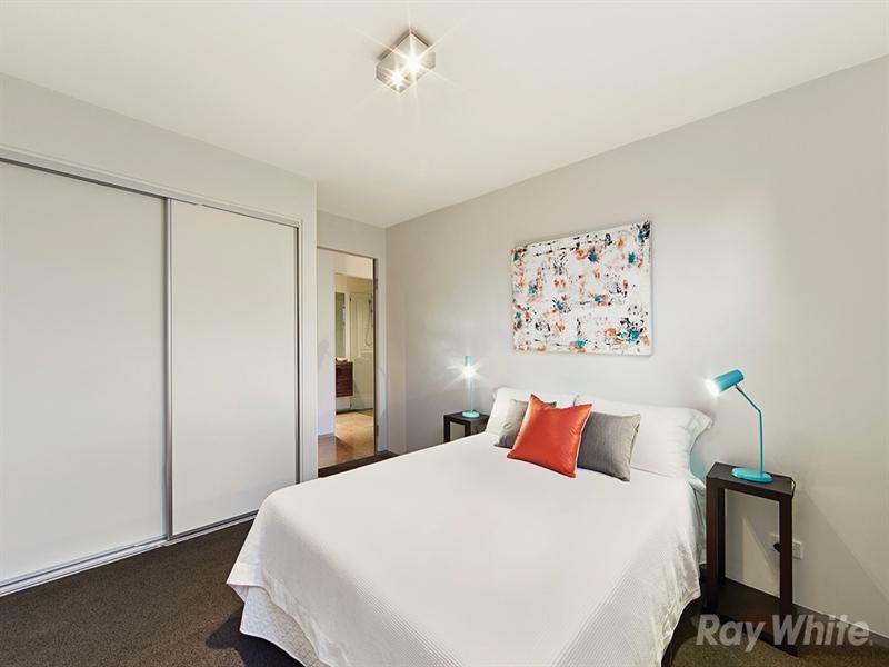 1/24 Bogong Avenue, Glen Waverley VIC 3150