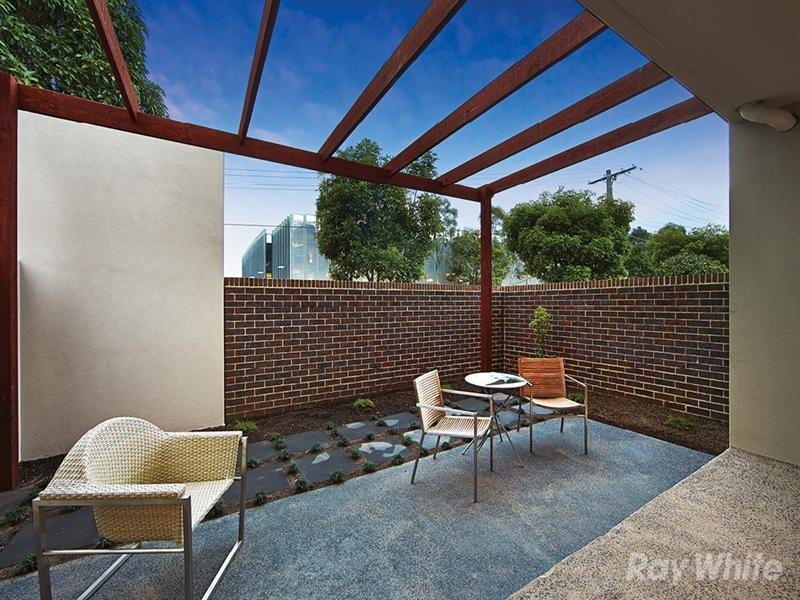 1/24 Bogong Avenue, Glen Waverley VIC 3150