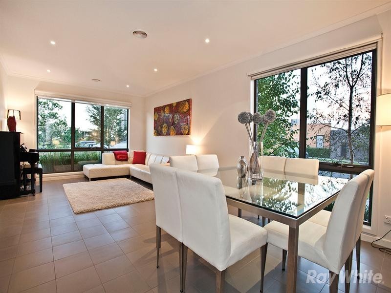 16 Ibrox Street, Mulgrave VIC 3170