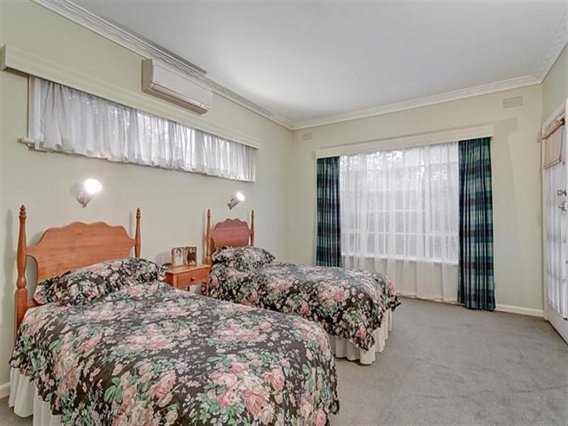 14 Farquharson Street, Mount Waverley VIC 3149