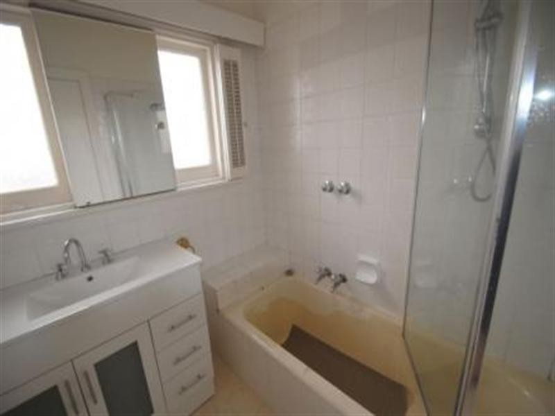 27 Wallace Road, Burwood VIC 3125