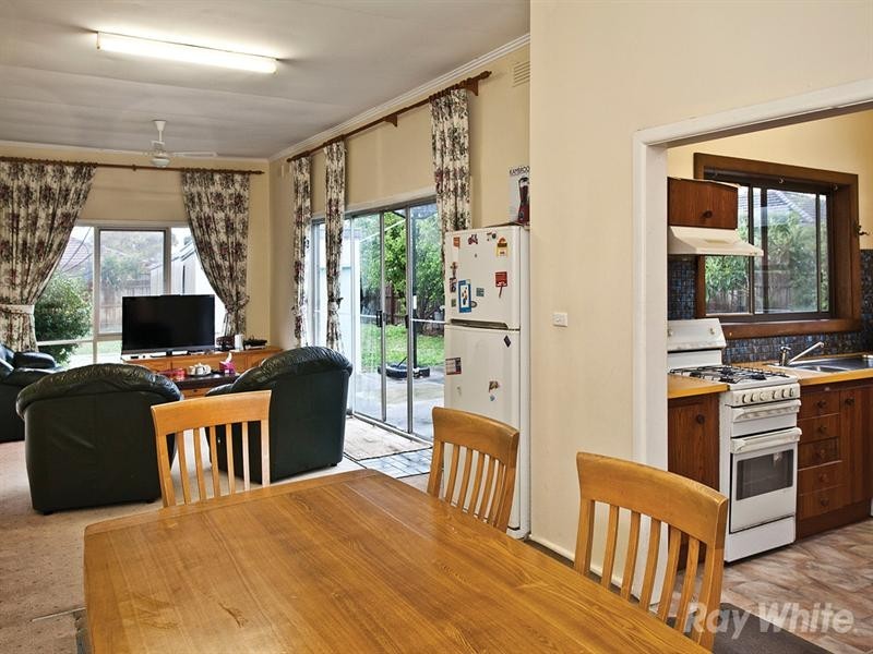 6 Myers Avenue, Glen Waverley VIC 3150