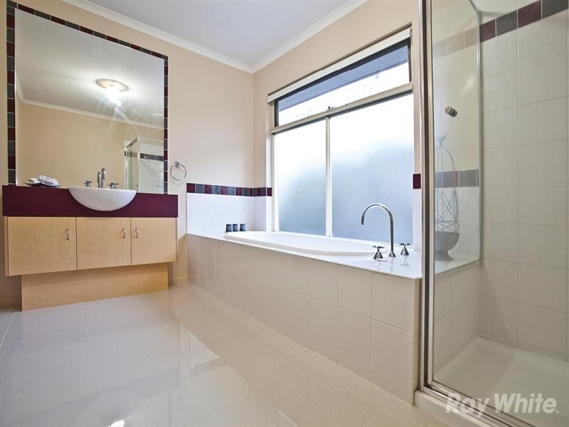 6 Fordholm Avenue, Mulgrave VIC 3170