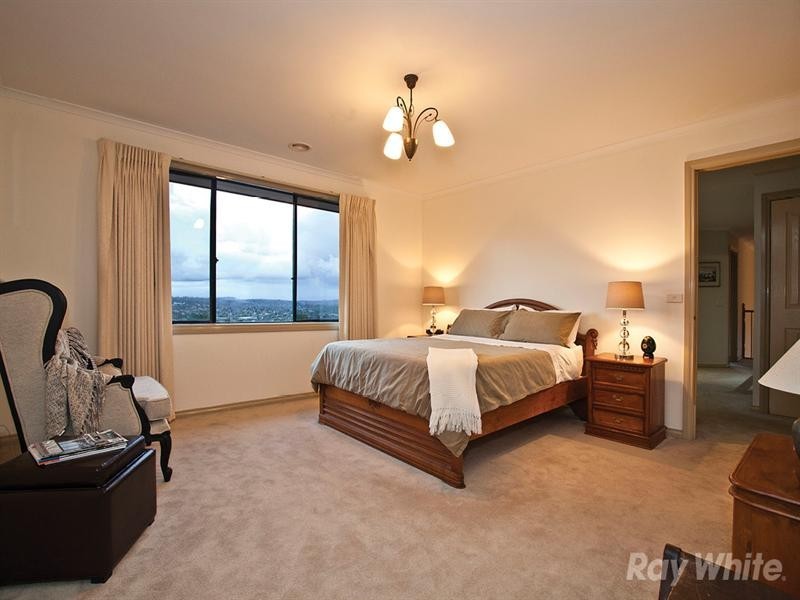 5 Alimar Road, Glen Waverley VIC 3150