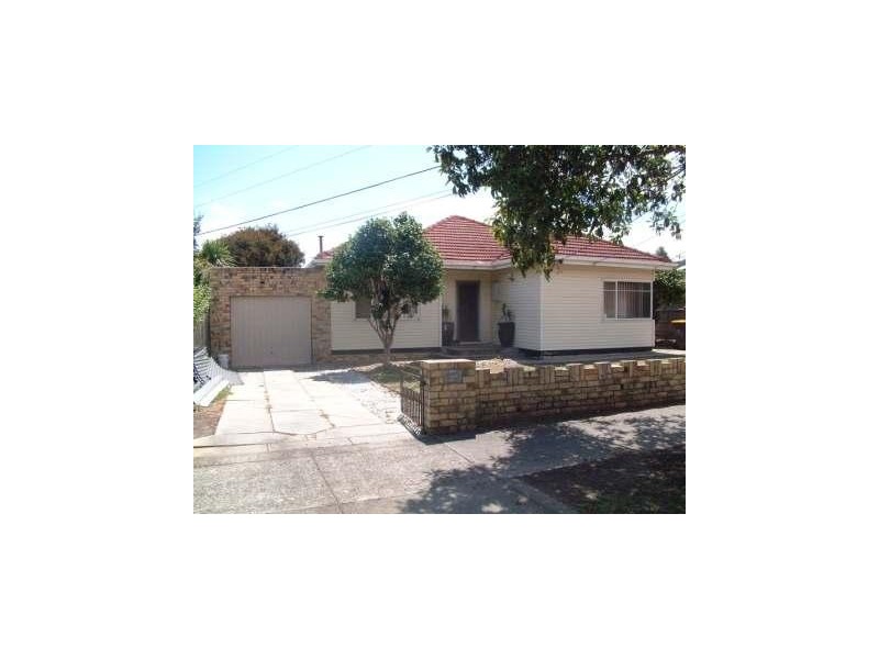 17 Mount Street, Glen Waverley VIC 3150