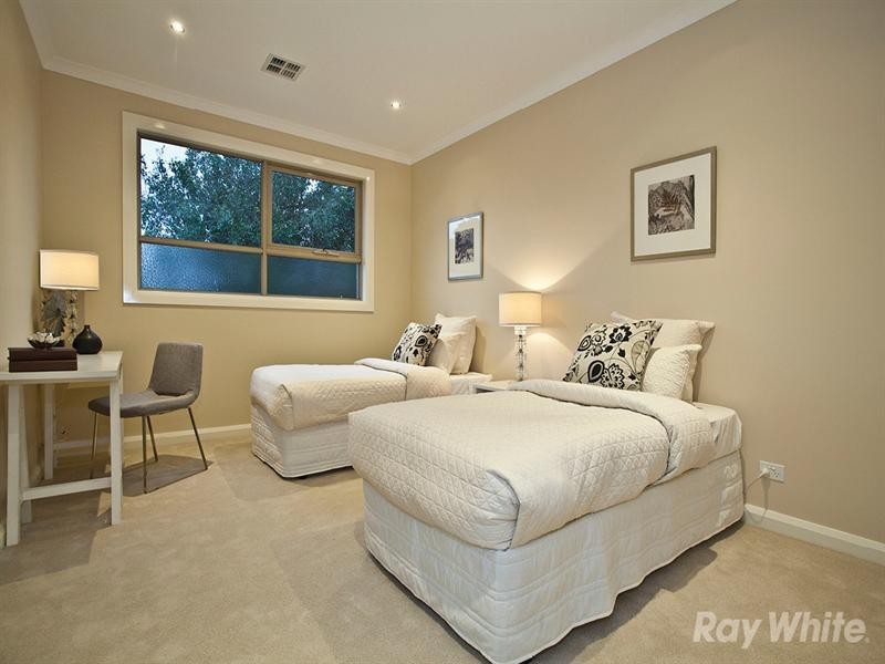 5 Neva Court, Mount Waverley VIC 3149