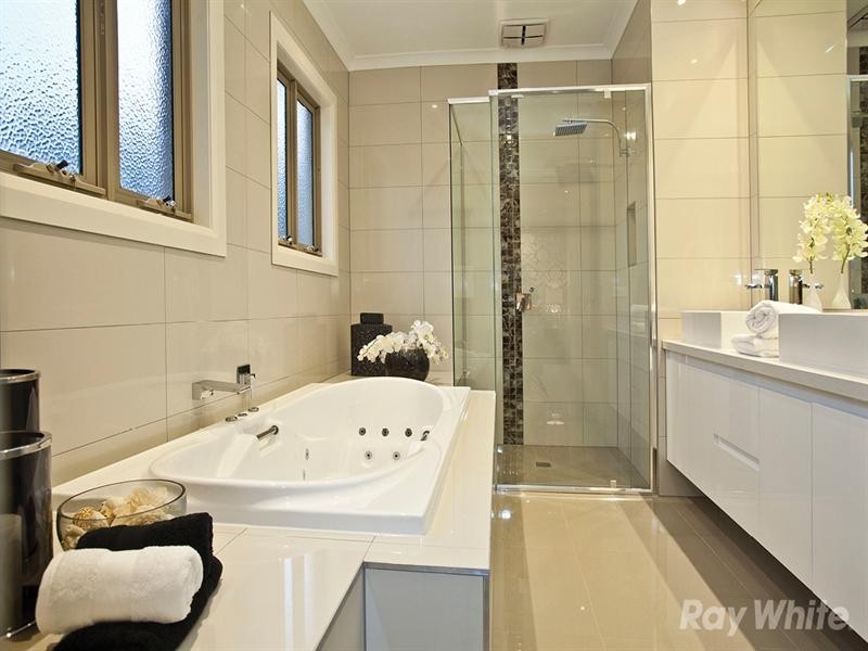 5 Neva Court, Mount Waverley VIC 3149