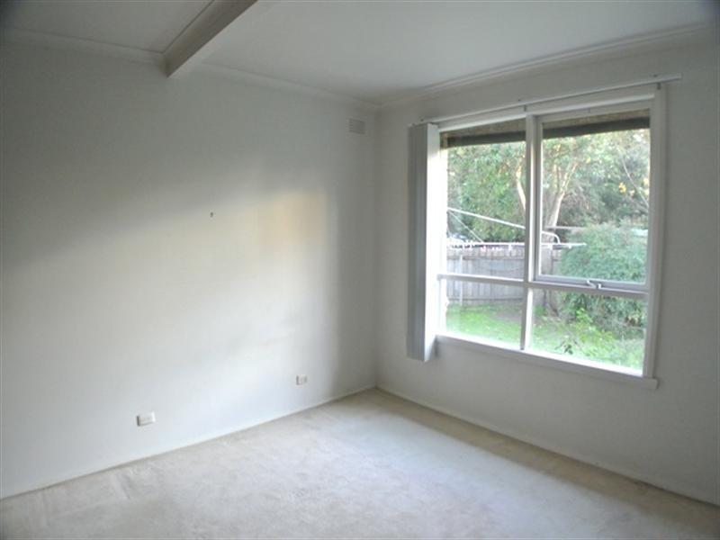 2 Hampton Court, Glen Waverley VIC 3150