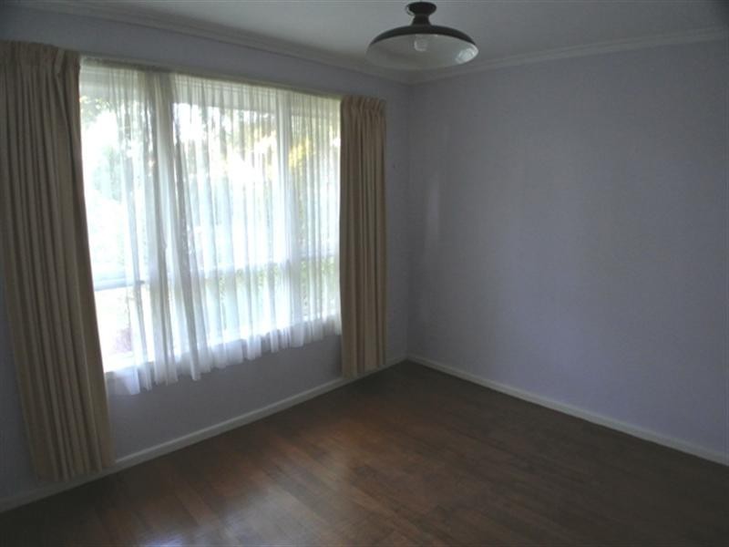 2 Hampton Court, Glen Waverley VIC 3150