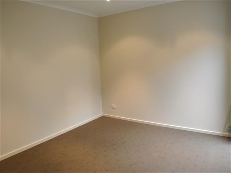 18 Steven Street, Dandenong VIC 3175