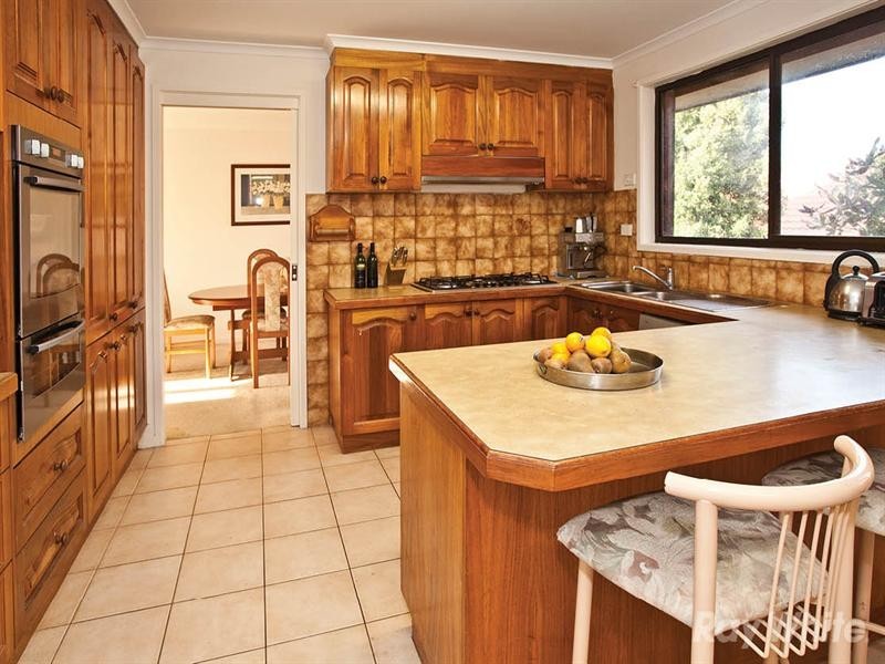 23 Bellbrook Drive, Dandenong North VIC 3175