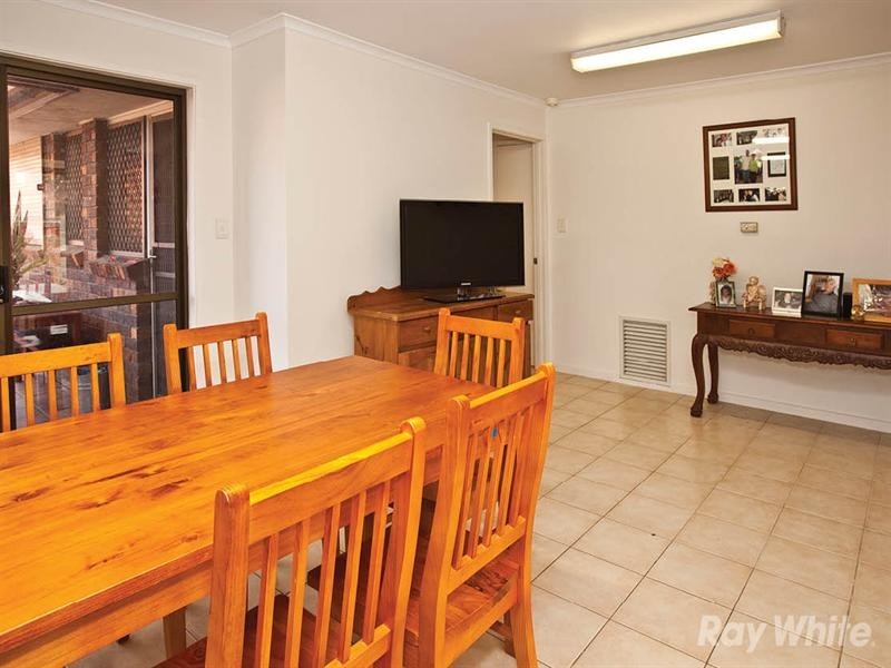 23 Bellbrook Drive, Dandenong North VIC 3175