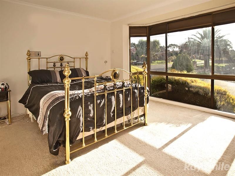 23 Bellbrook Drive, Dandenong North VIC 3175