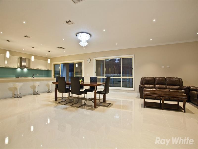 14 Aitchison Court, Glen Waverley VIC 3150