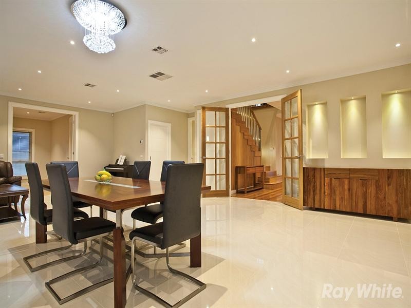 14 Aitchison Court, Glen Waverley VIC 3150