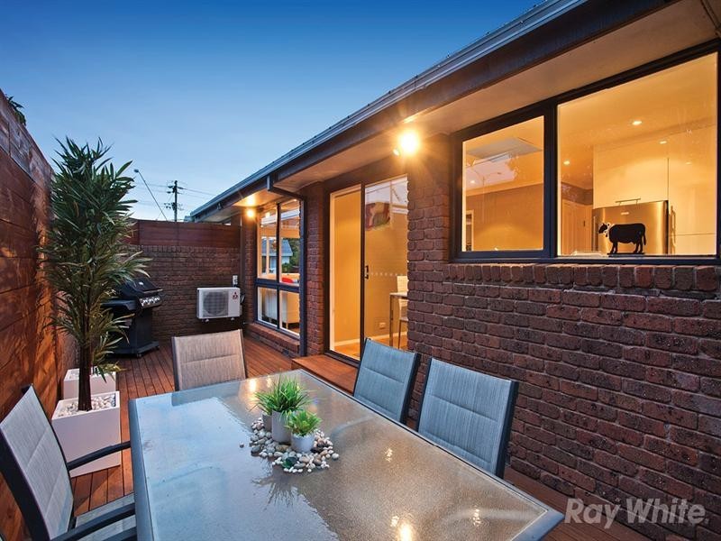 1/2 Monash Drive, Mulgrave VIC 3170