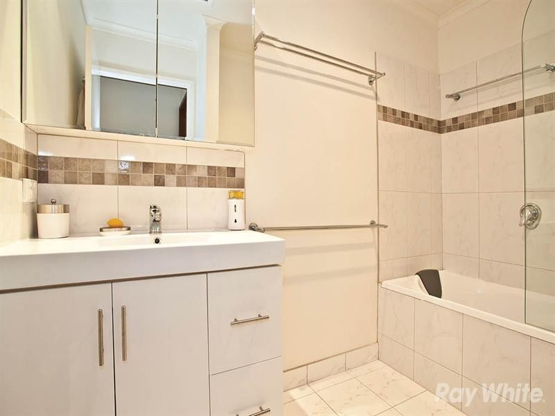 10 Dava Court, Dandenong North VIC 3175