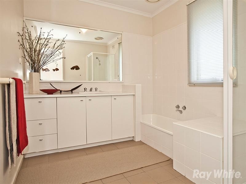 3 Coorong Court, Wantirna VIC 3152