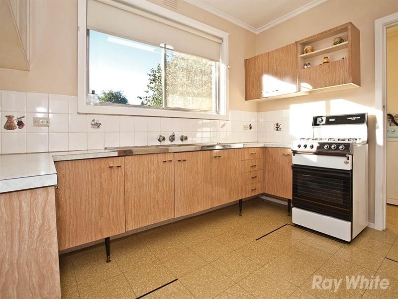 8 Wattle Grove, Mulgrave VIC 3170
