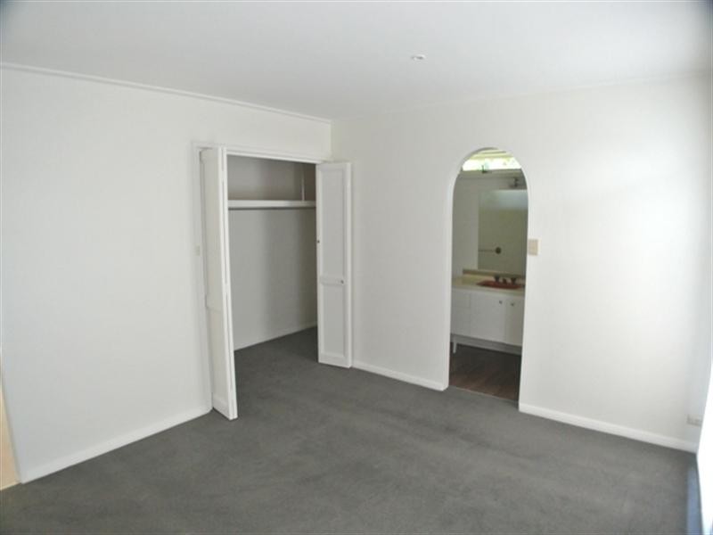 5 Dunsmuir Drive, Mount Waverley VIC 3149