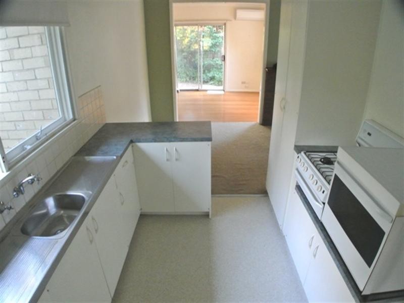 2 Hampton Court, Glen Waverley VIC 3150