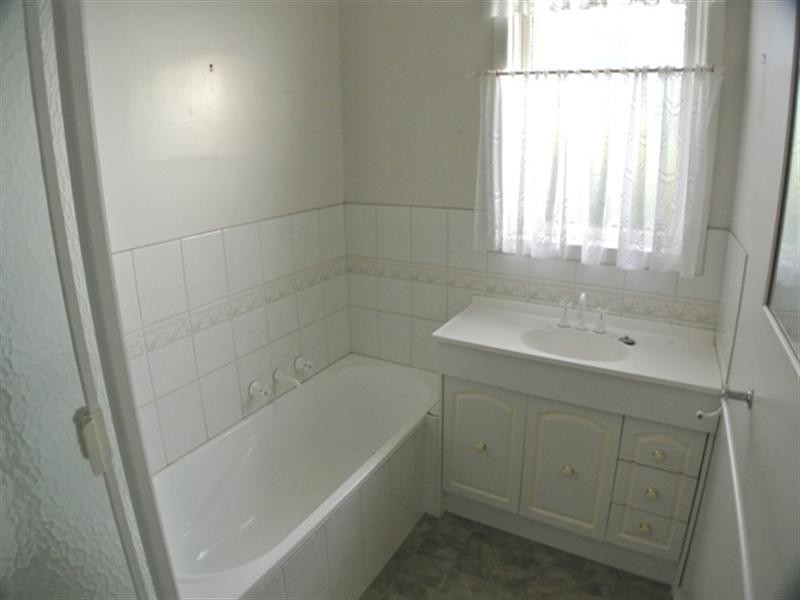 2 Hampton Court, Glen Waverley VIC 3150