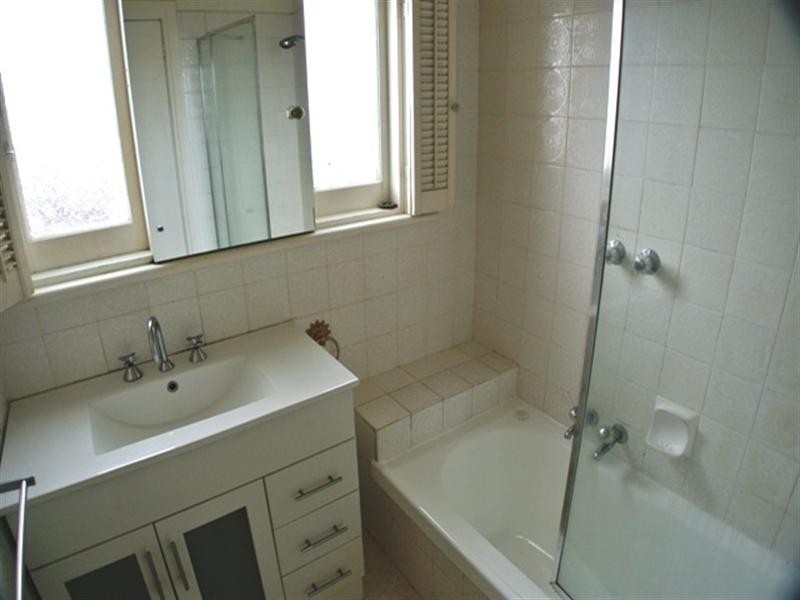 27 Wallace Road, Burwood VIC 3125