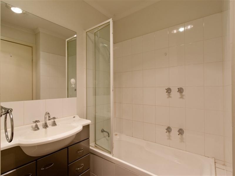 3/1 Eucalyptus Mews, Notting Hill VIC 3168