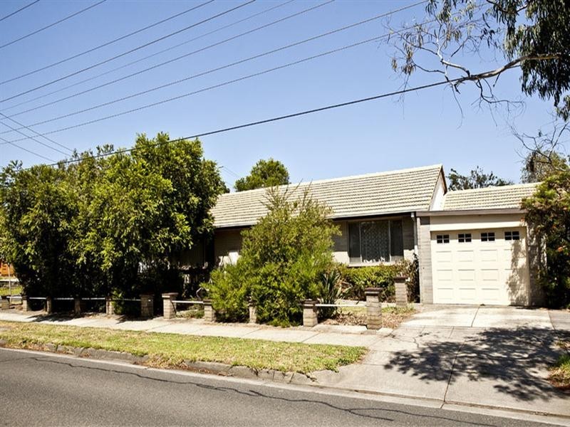 1 Arianne Road, Glen Waverley VIC 3150