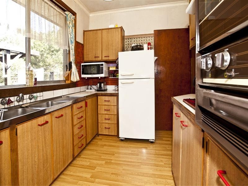 1 Arianne Road, Glen Waverley VIC 3150