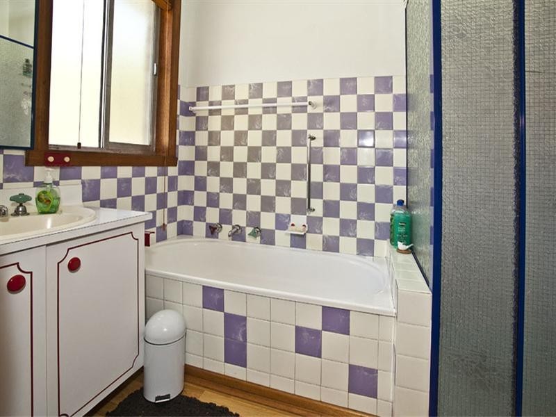 1 Arianne Road, Glen Waverley VIC 3150