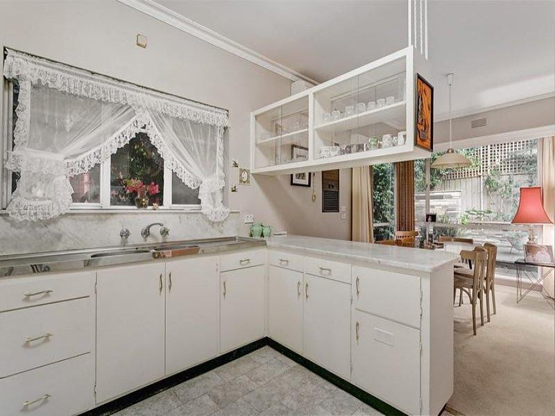 14 Farquharson Street, Mount Waverley VIC 3149